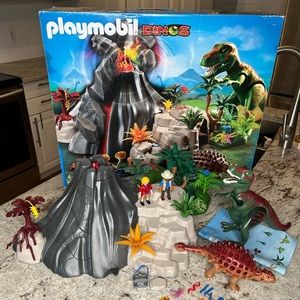 Like New Complete Playmobil Dinos 5230 with Mechanical Volcano Rock 🪨 Slide